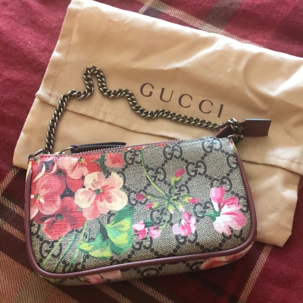 Gucci small wristlet